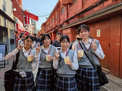 F51A2338-AFFA-4699-BC7B-11EFA54B1D57