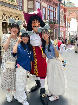 76B6E169-6C97-4012-AE83-6EC28EA41B60